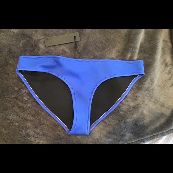TRIANGL bikini bottom - Picture 1 of 3